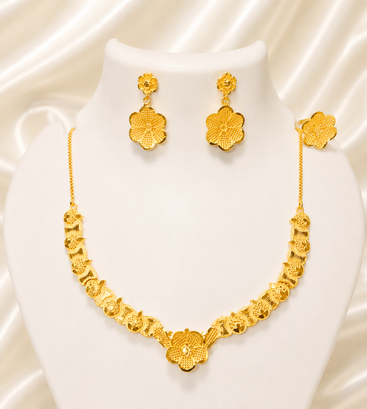 00808 - Collier - Plaqué Or 2 Grammes