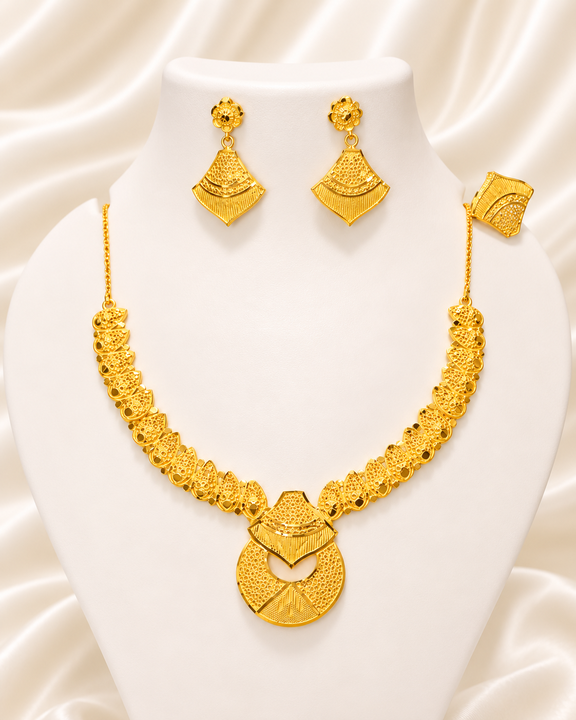 00809 - Necklace - 2 Gram Gold Plated