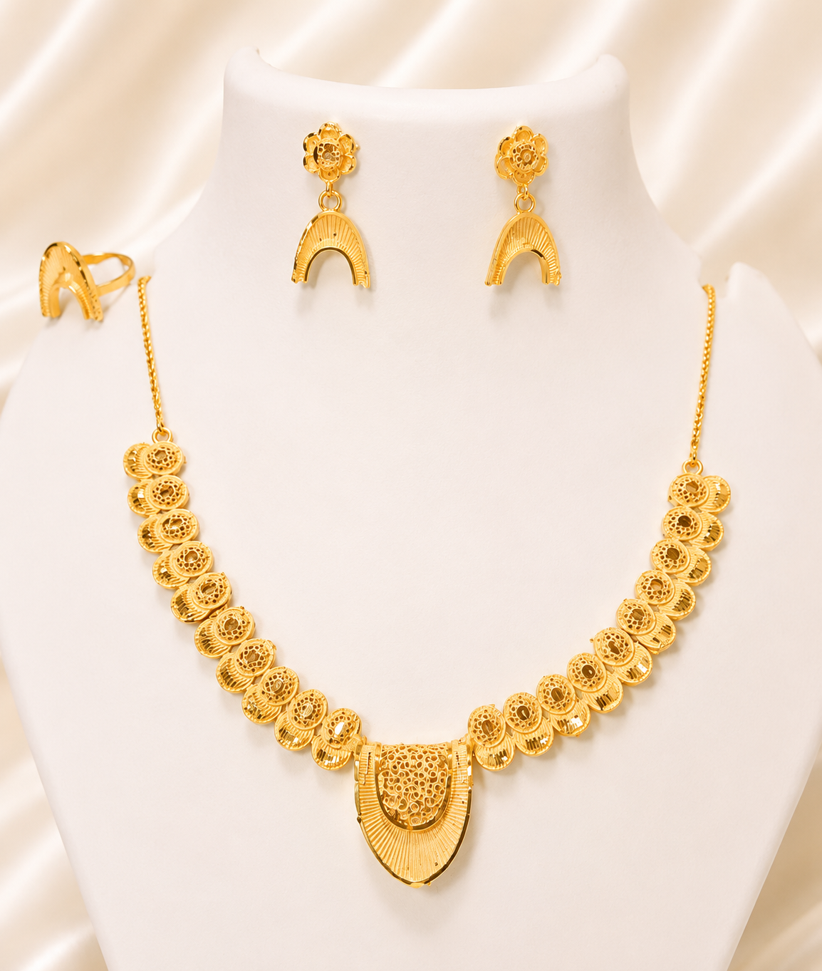 00811 - Necklace - 2 Gram Gold Plated