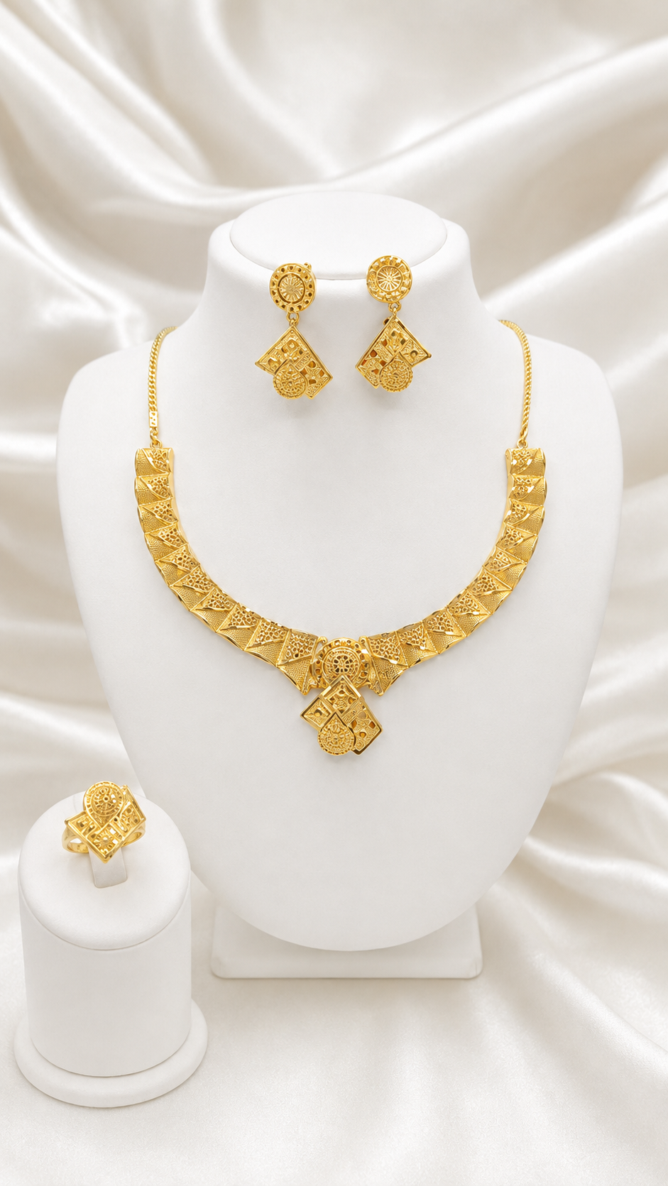 00818 - Necklace - 2 Gram Gold Plated