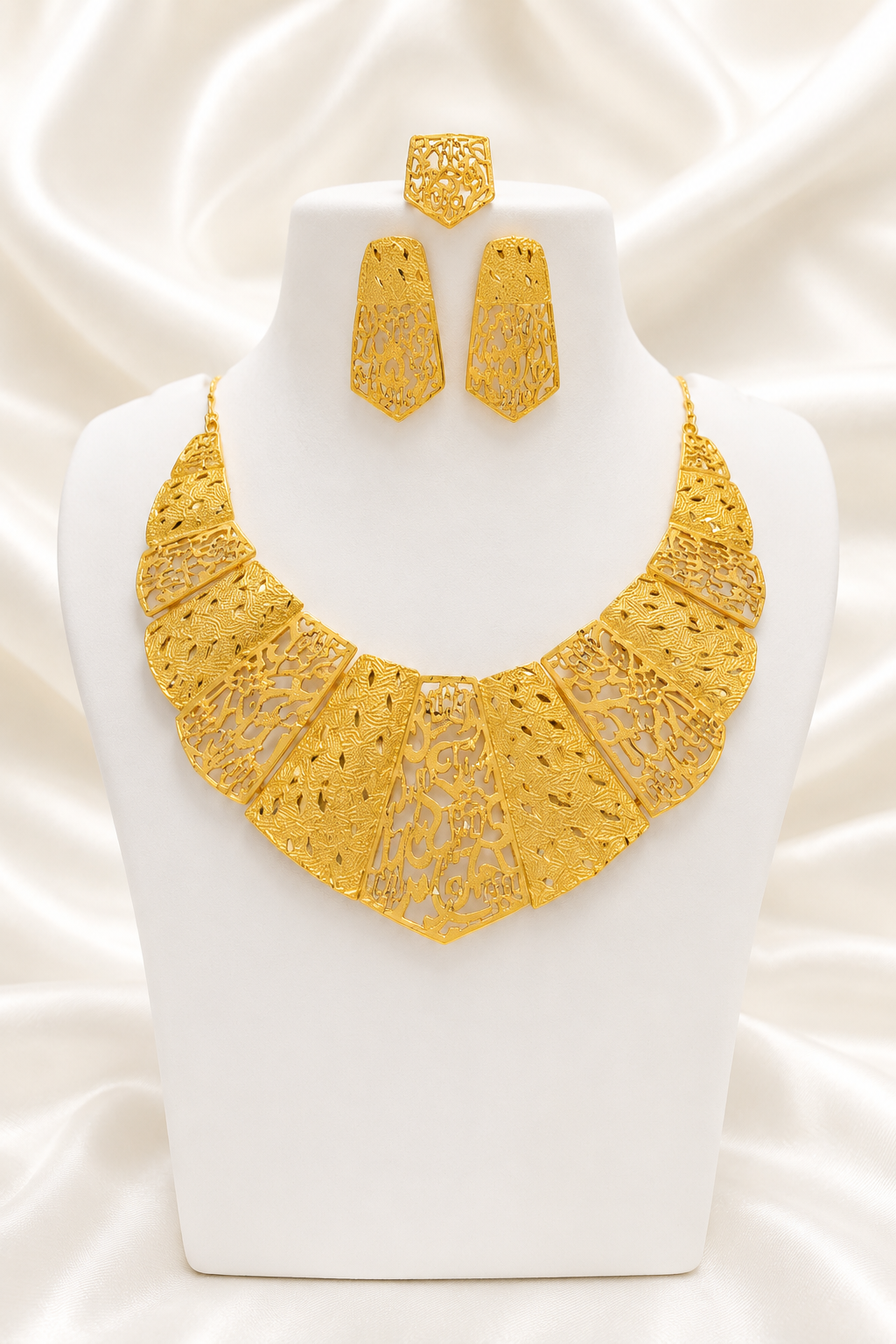 00822 - Necklace - 2 Gram Gold Plated