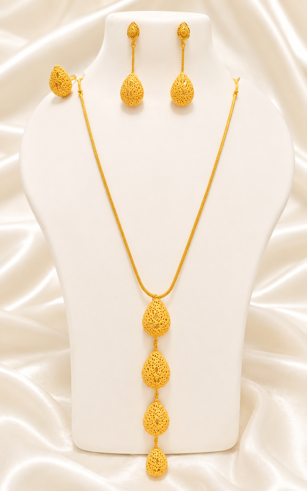 00825 - Collier - Plaqué Or 2 Grammes