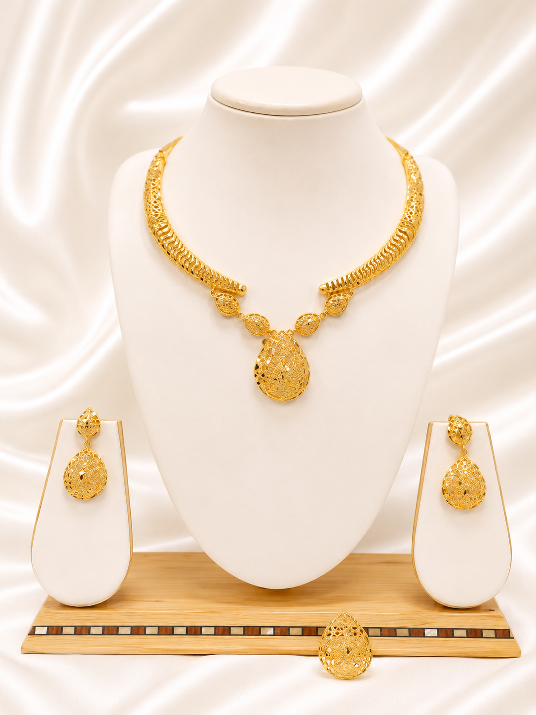 00845 - Necklace - 2 Gram Gold Plated