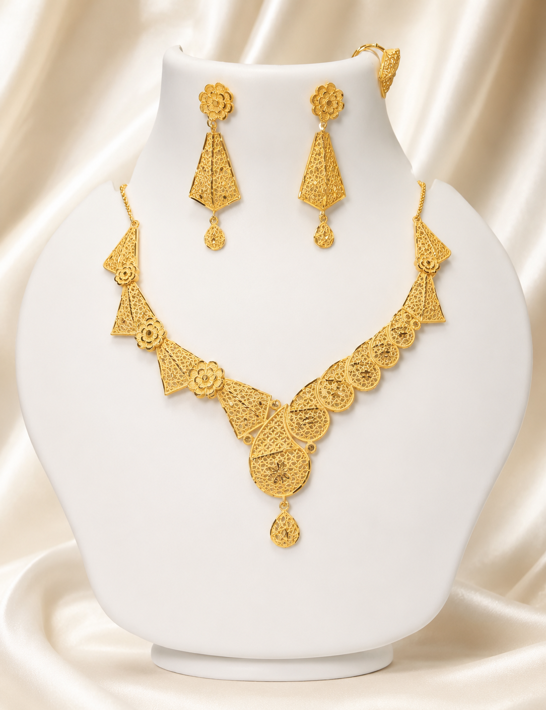 00859 - Collar - 2 gramos chapado en oro