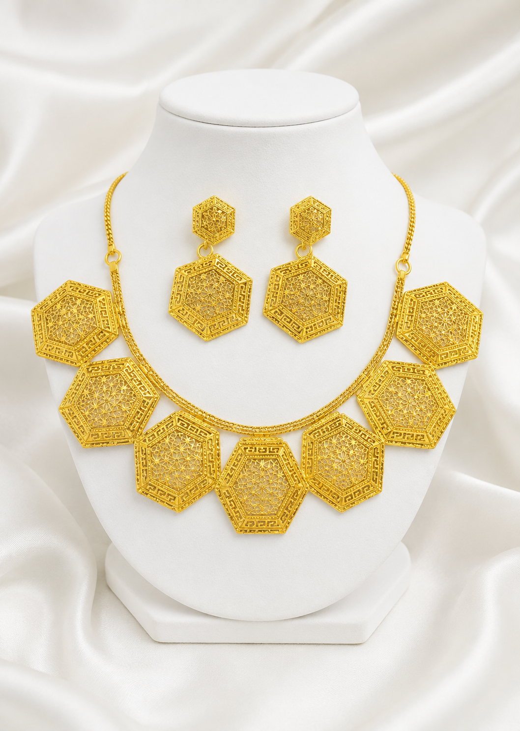 00914 - Collier - Plaqué Or 2 Grammes