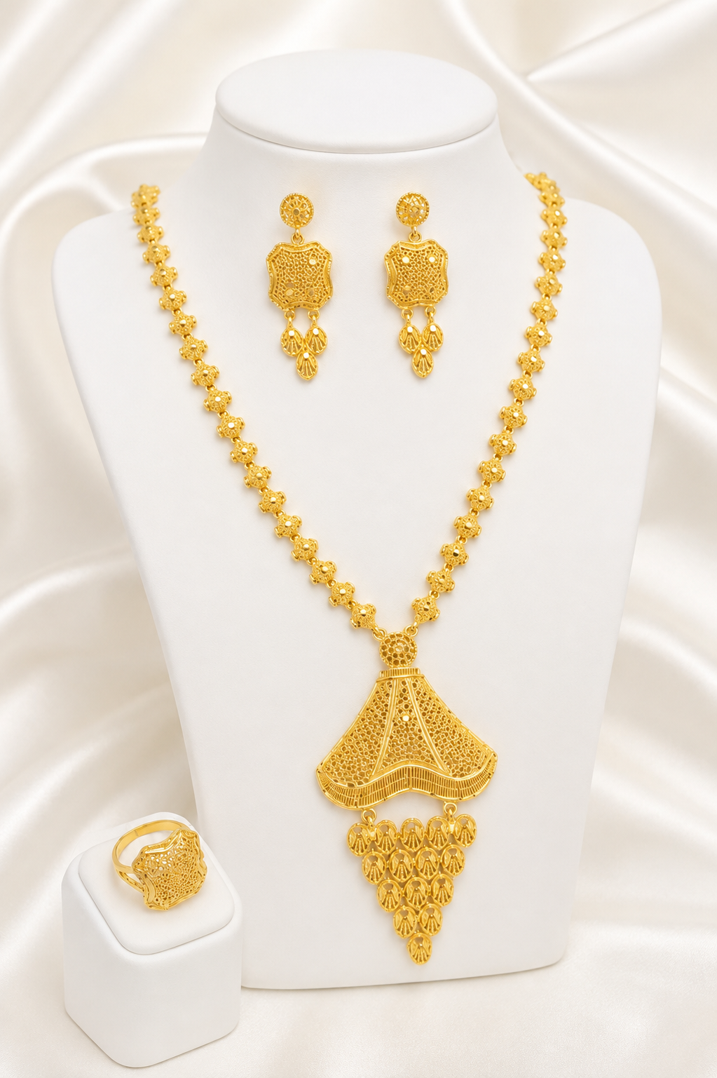 00915 - Necklace - 2 Gram Gold Plated