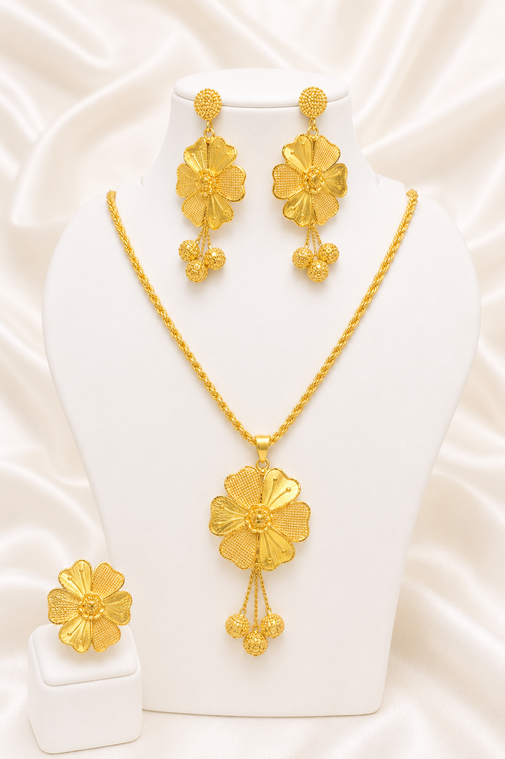 00921 - Collar - Chapado en oro de 2 gramos