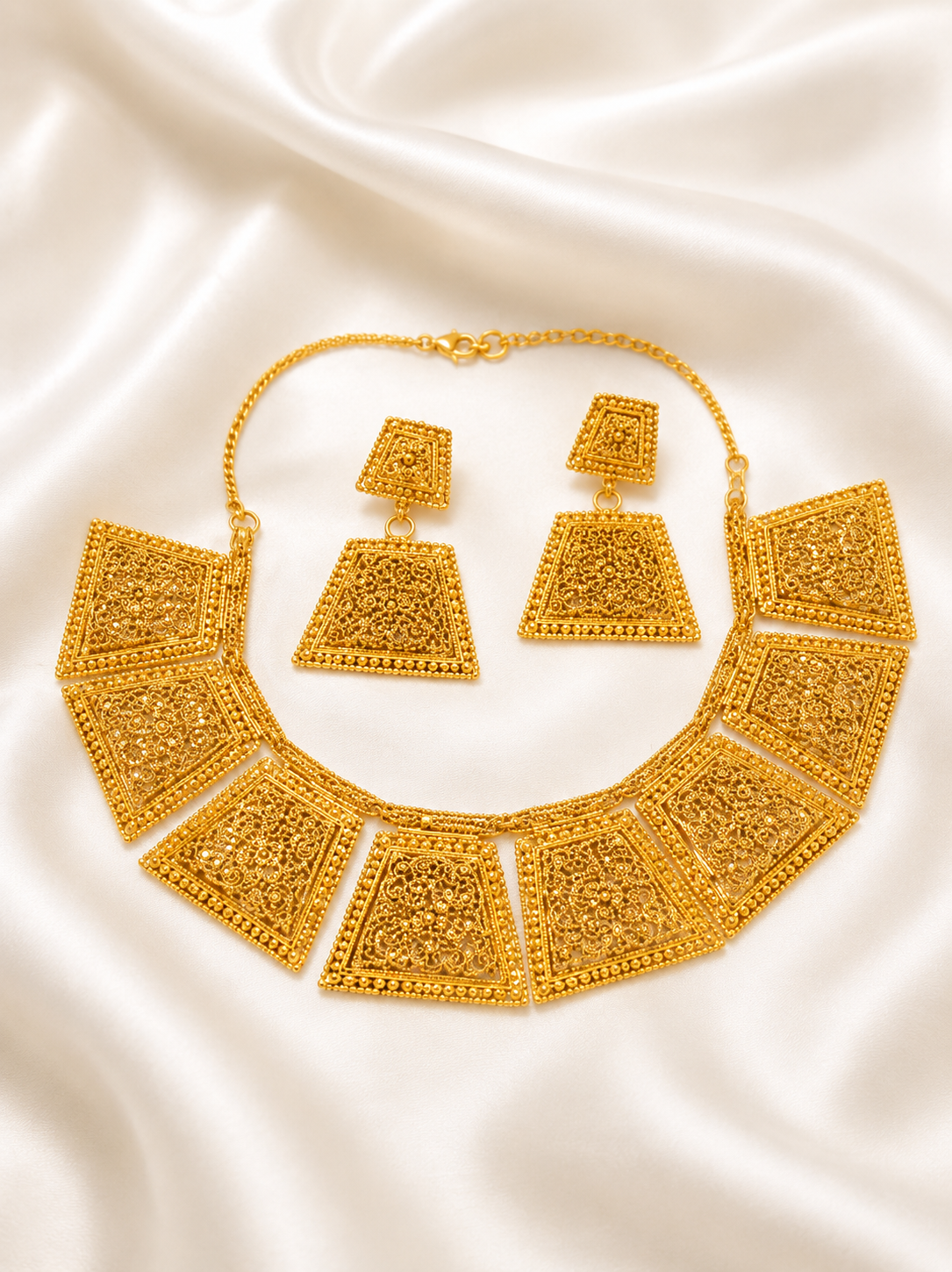 00927 - Necklace - 2 Gram Gold Plated