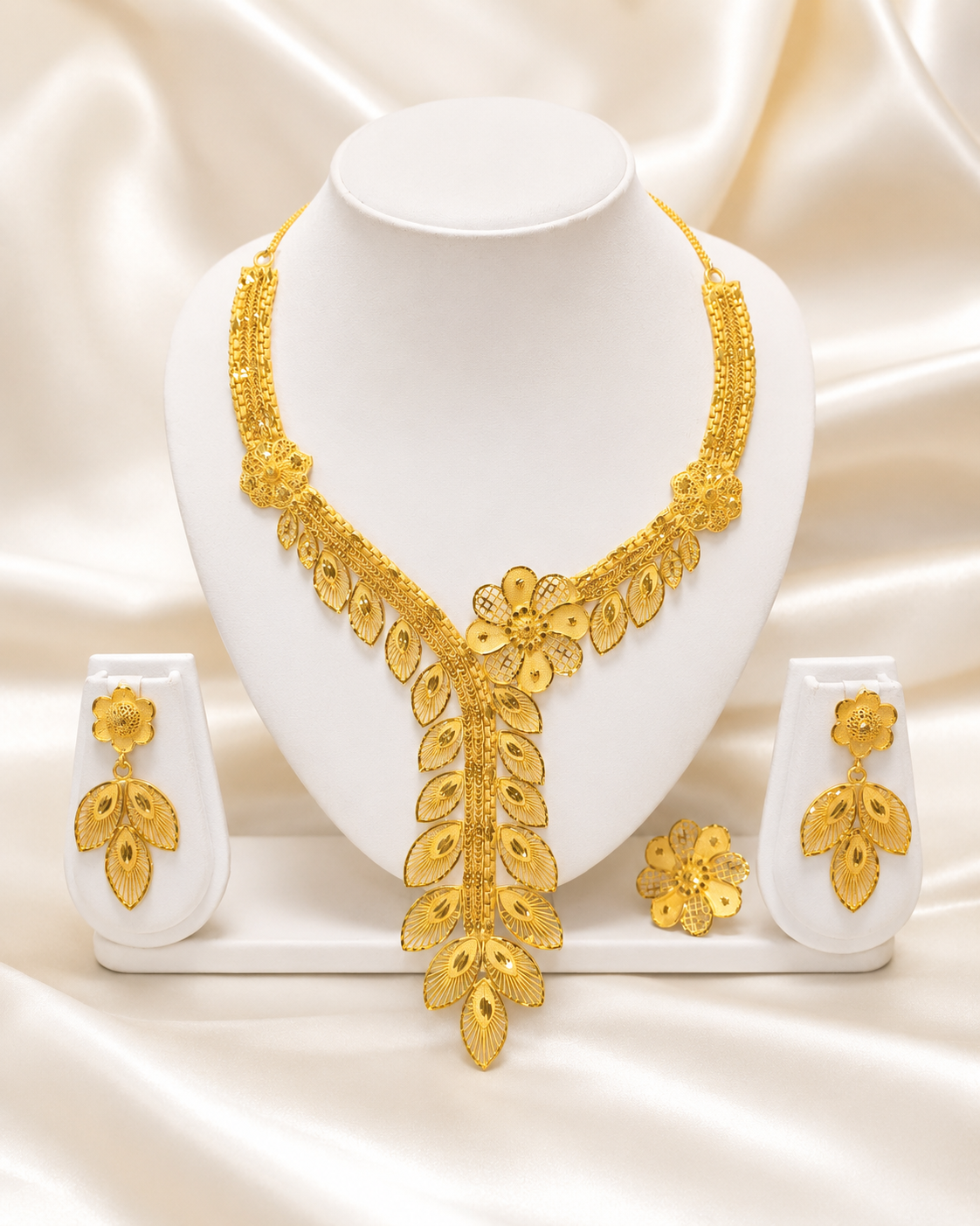 Necklace 0696