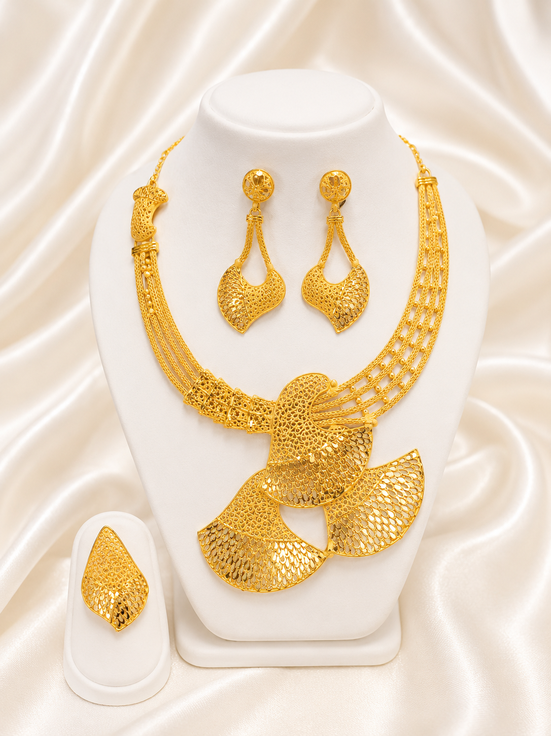 Necklace 0677