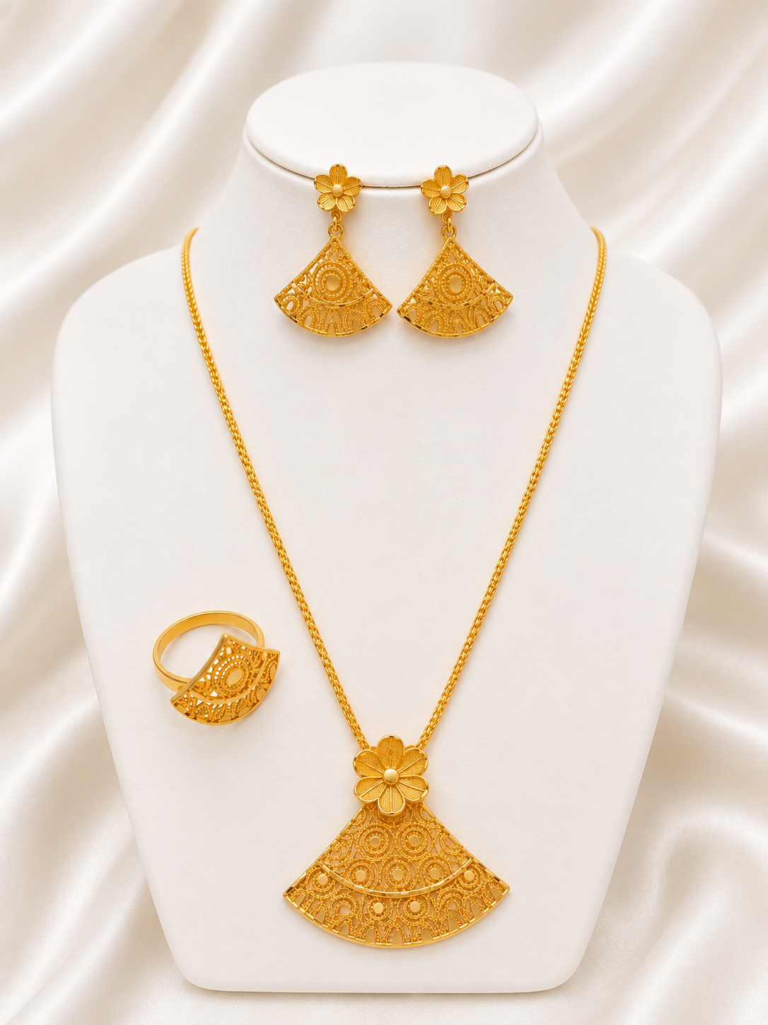 Necklace 0692