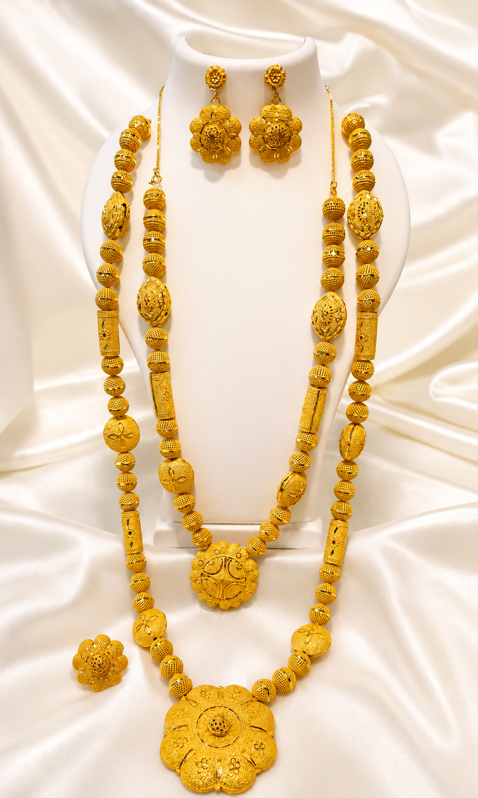 Necklace 0266 – Gold-Plated Festive Necklace