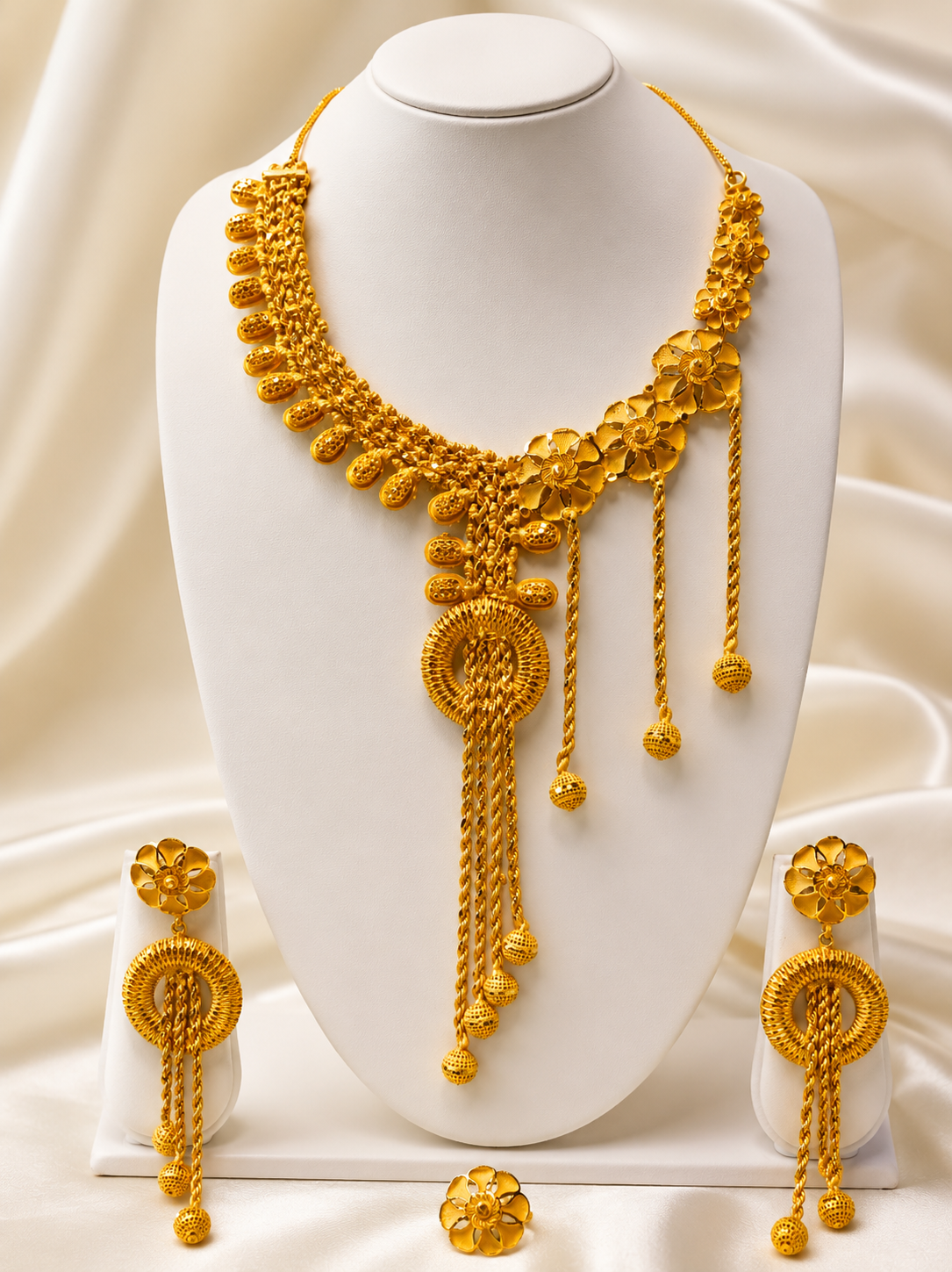 Necklace 0268 – Gold-Plated Textured Statement Necklace