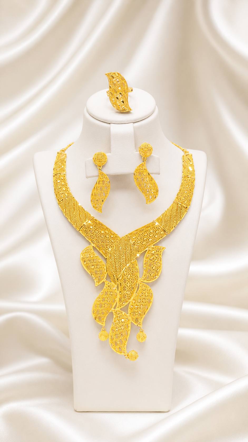 00276 - Collar - Enchapado en oro de 2 gramos