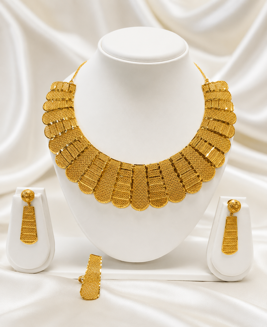 00278 - Collier - Plaqué or 2 grammes