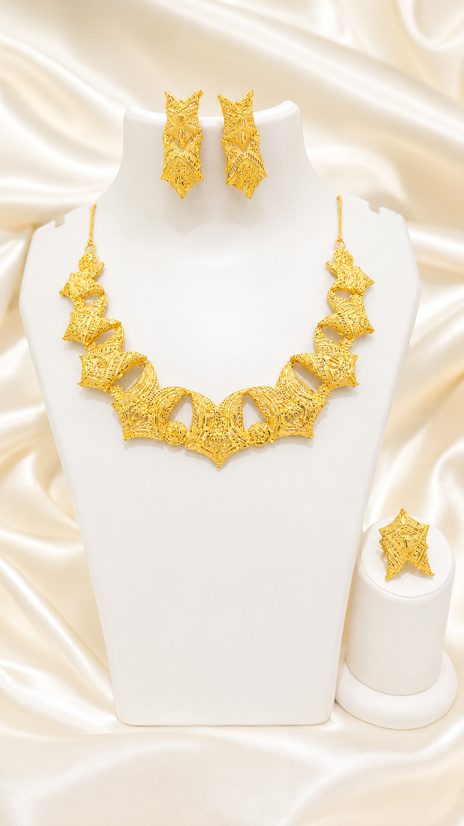 00284 - Collar - 2 gramos chapado en oro