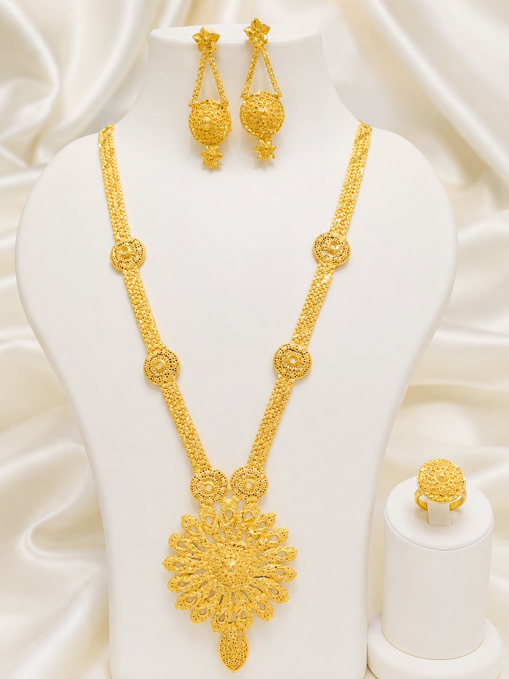 00290 - Collar - Enchapado en oro de 2 gramos
