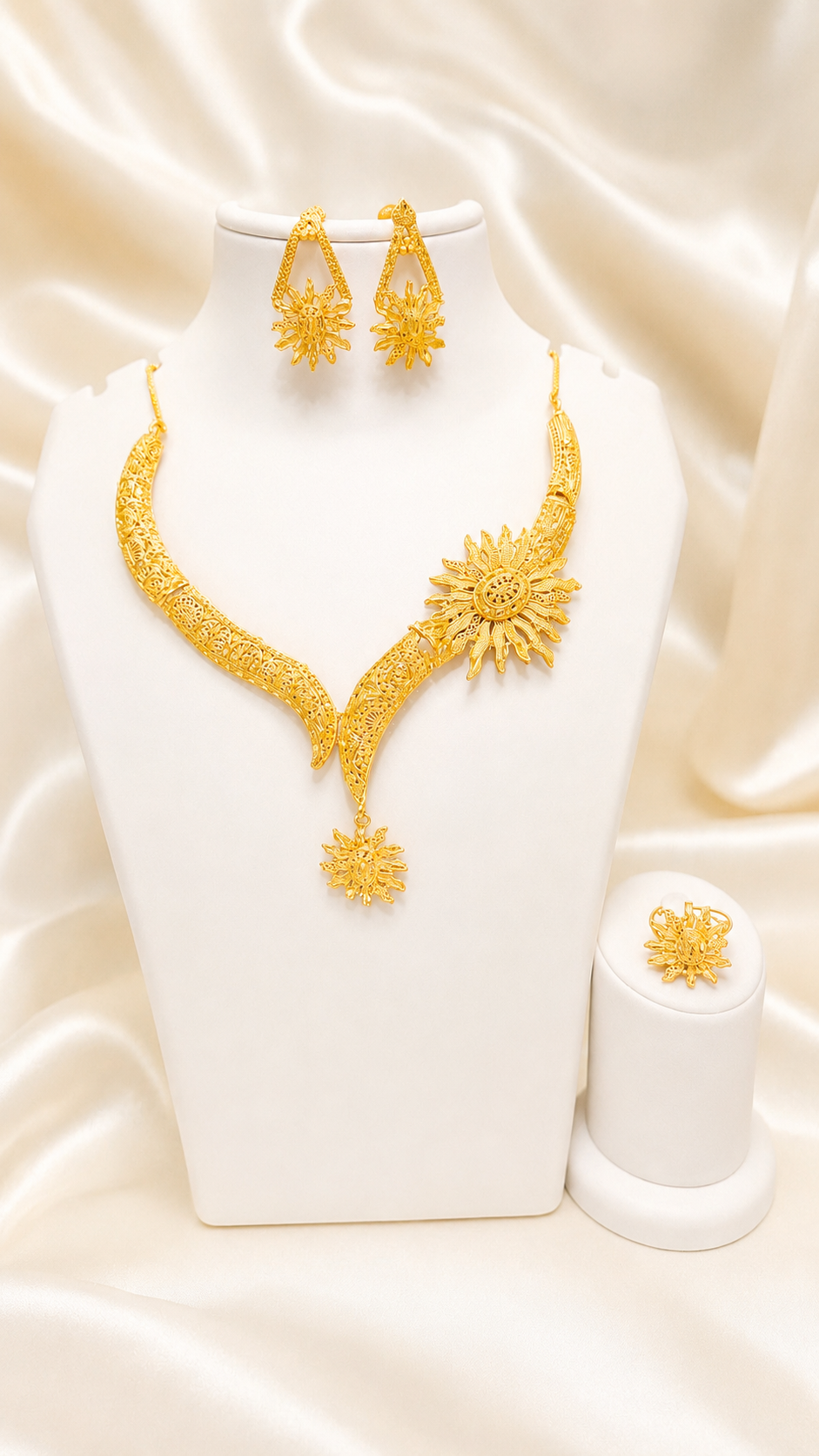 00299 - Collar - Chapado en oro de 2 gramos