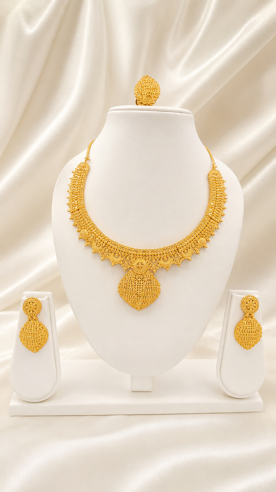 00306 - Collar - Enchapado en oro de 2 gramos