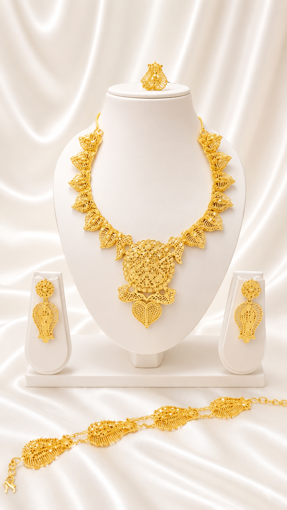 00322 - Collar - 2 Gramos Baño de Oro