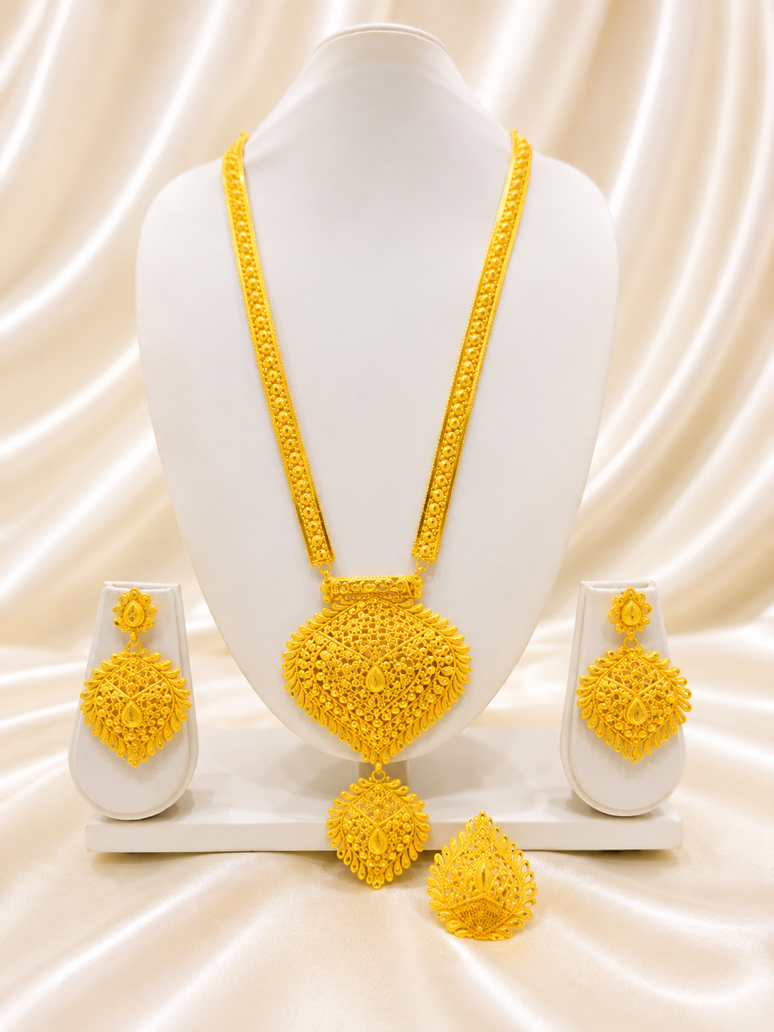 Necklace 0027 – Gold-Plated Lightweight Everyday Necklace