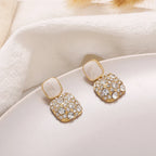 Pendientes colgantes geométricos de cristal morado vintage para mujer – Pendientes de gota irregulares brillantes | ELARIAH