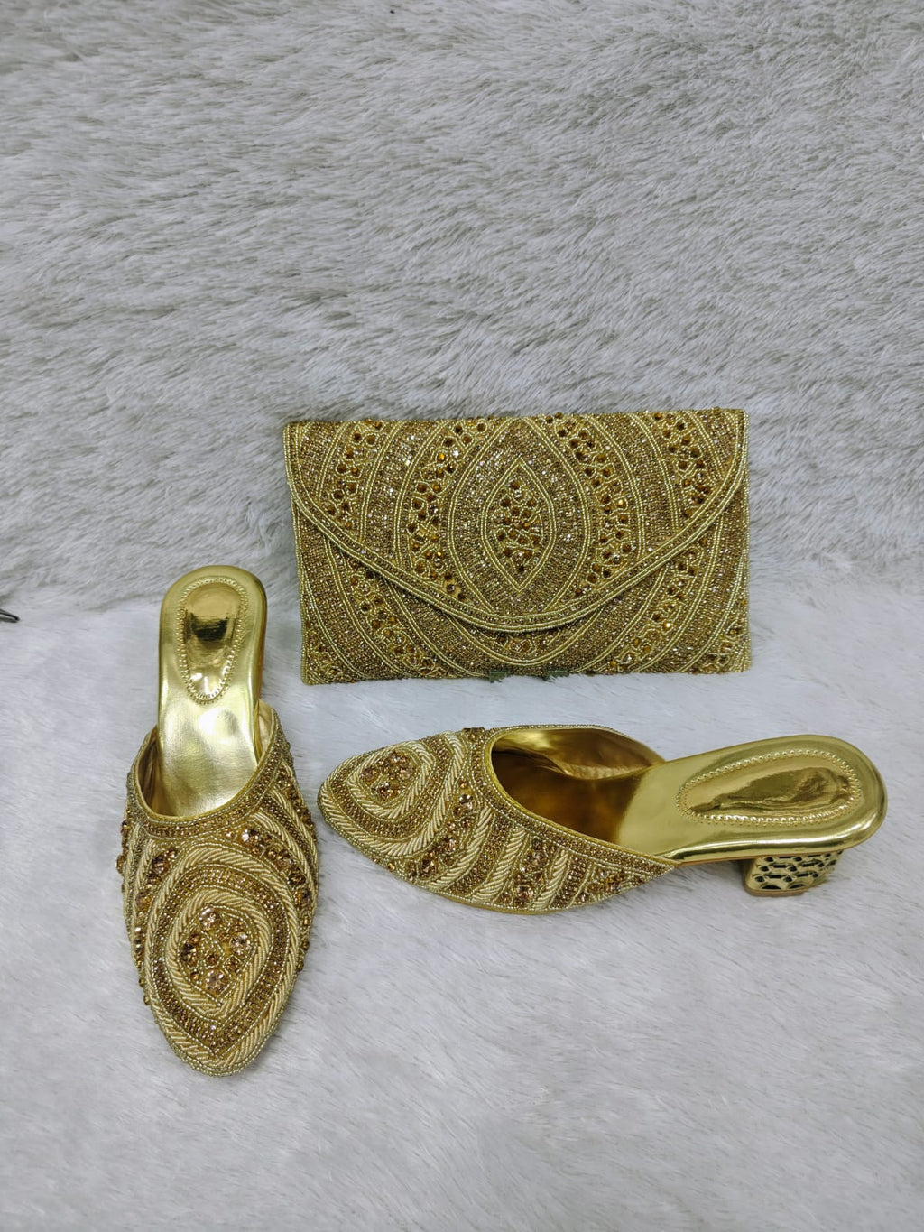 Conjunto de tacón y bolso 0011