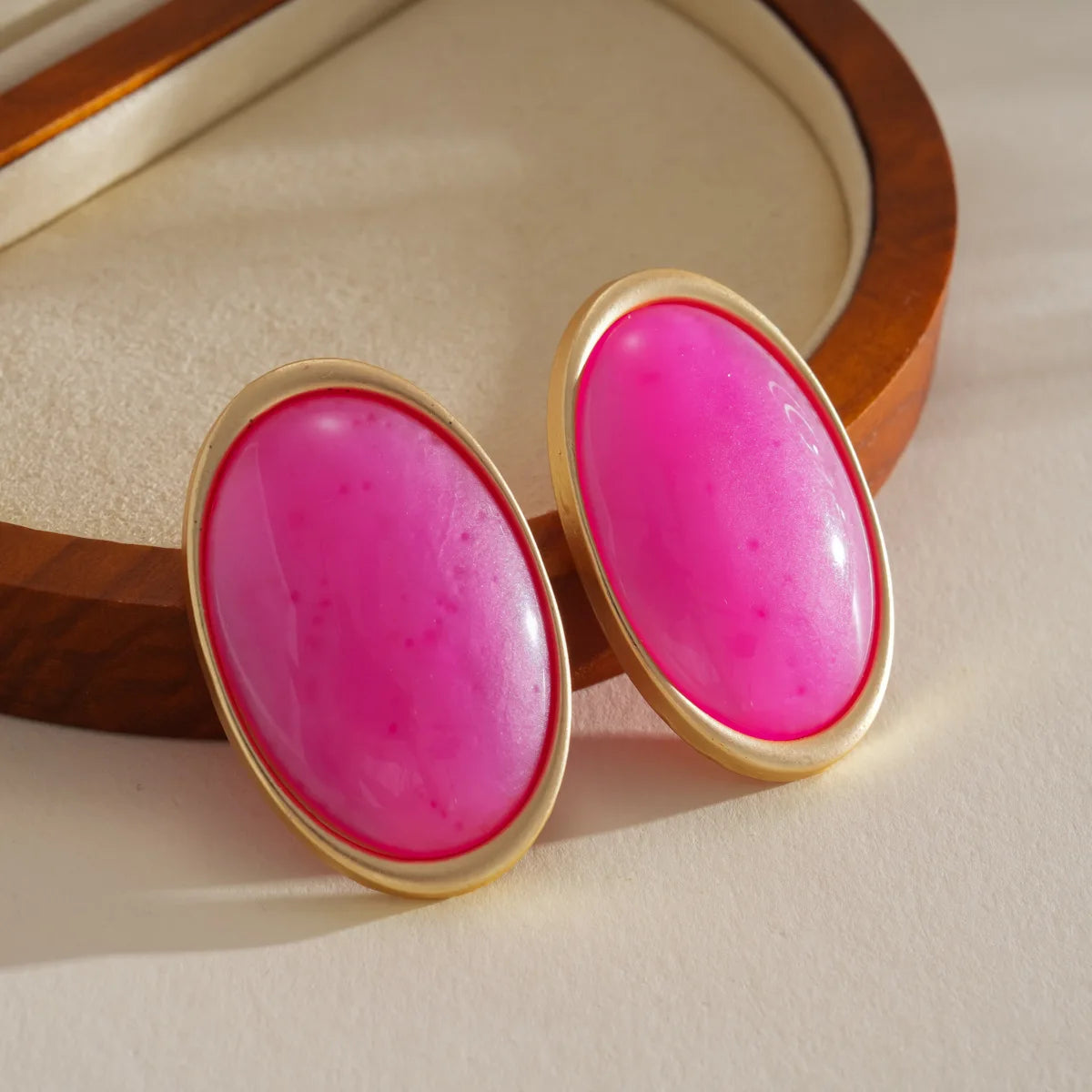 Elariah Vintage Red Resin Oval Stud Earrings – Large Gold-Tone Geometric Statement Earrings for Women