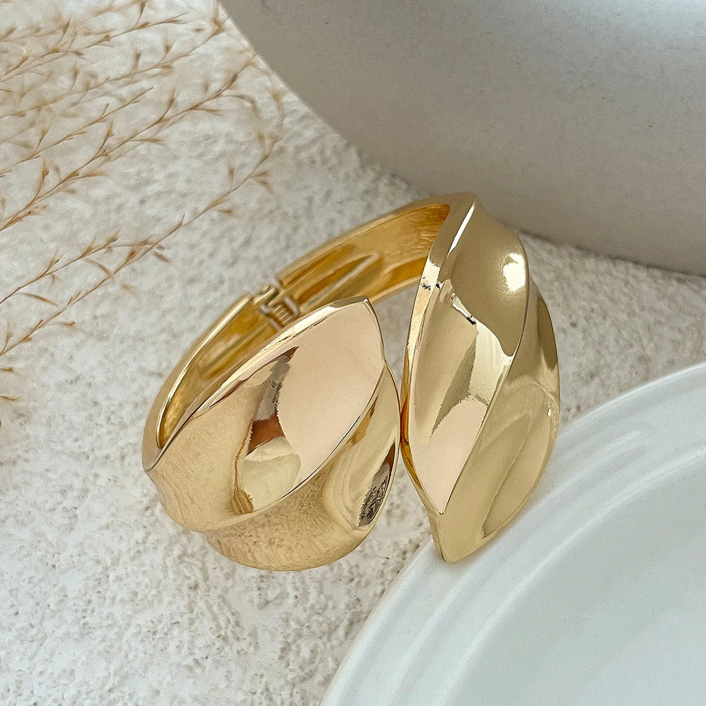 Elariah Chunky Wide Open Cuff Bracelet – Bold Geometric Metal Bangle for Women & Men | Gold or Silver Statement Jewellery