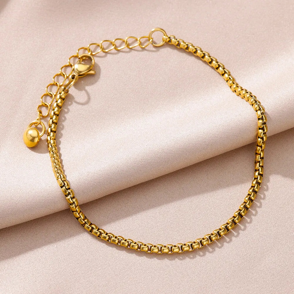Elariah 18K Gold-Plated Stainless Steel Pearl Anklet for Women – Classic Imitation Pearl Beach Ankle Bracelet