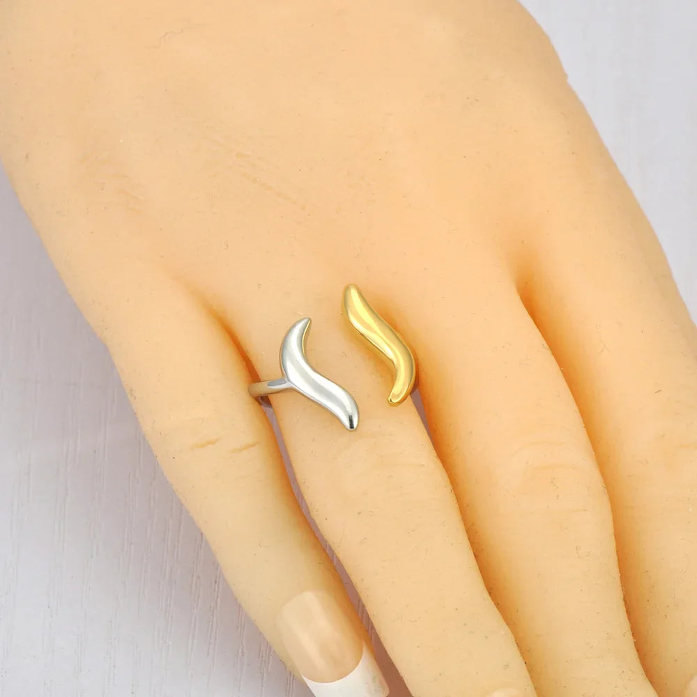 JeeMango Double Circle Stainless Steel Ring for Women – 18K Gold Plated, Waterproof, Trendy Fashion Jewelry