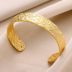 Brazalete Abierto Irregular Dorado Vintage - Pulsera de Acero Inoxidable para Mujer y Hombre