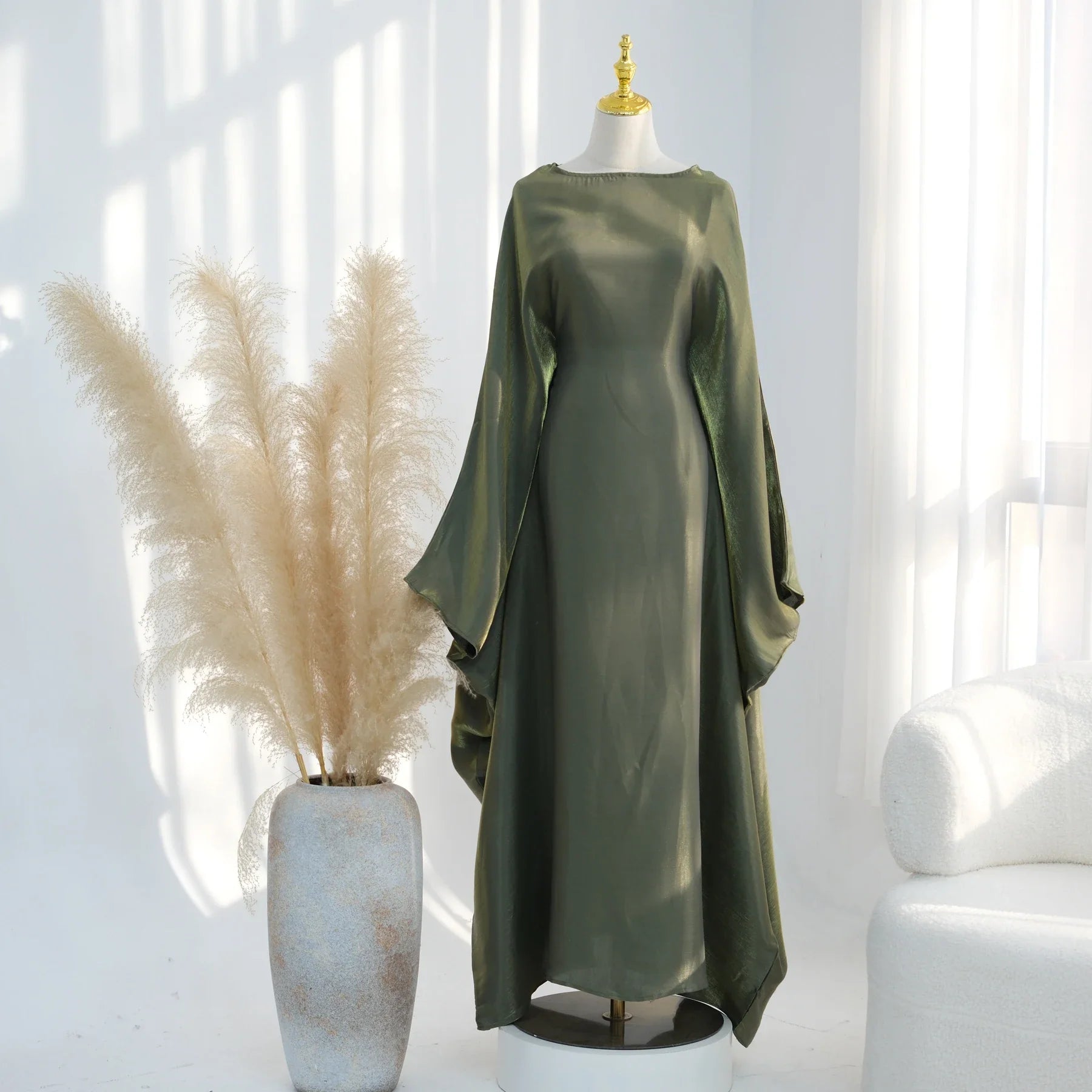 Elariah Shimmering Eid Kaftan Abaya – Extra Loose Fit Butterfly Sleeve Maxi Dress for Ramadan, Evening & Party Wear
