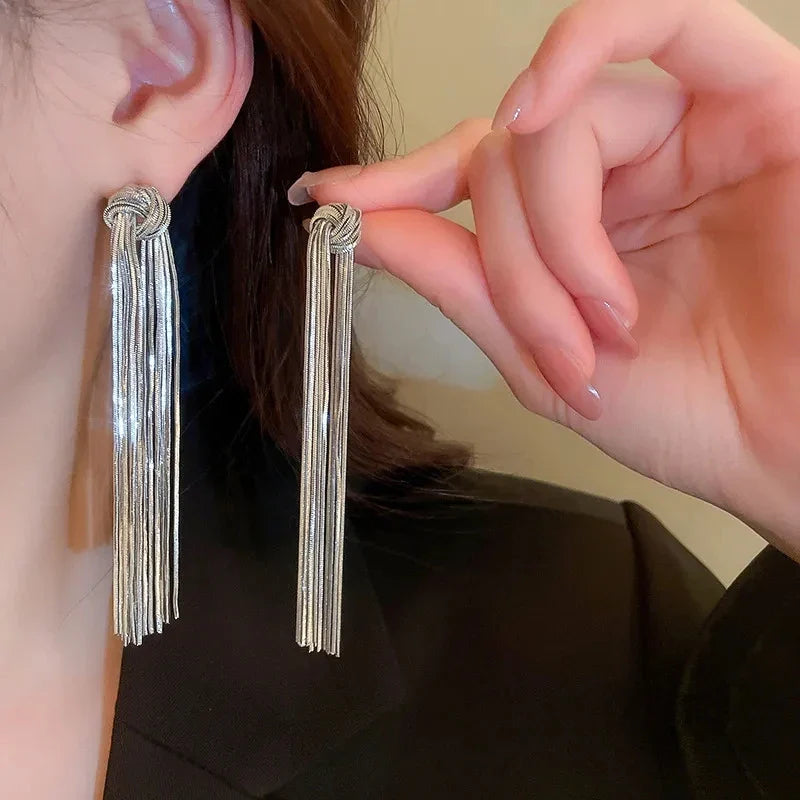 Exaggerated Luxury Long Tassel Earrings – Gold Geometric Chain Statement Jewelry