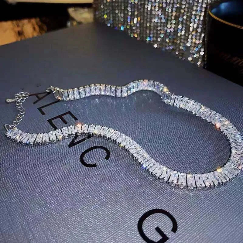 Luxury Shiny Zircon Square Choker Necklace for Women – Exquisite Crystal Jewelry Gift for Weddings, Parties & Daily Wear