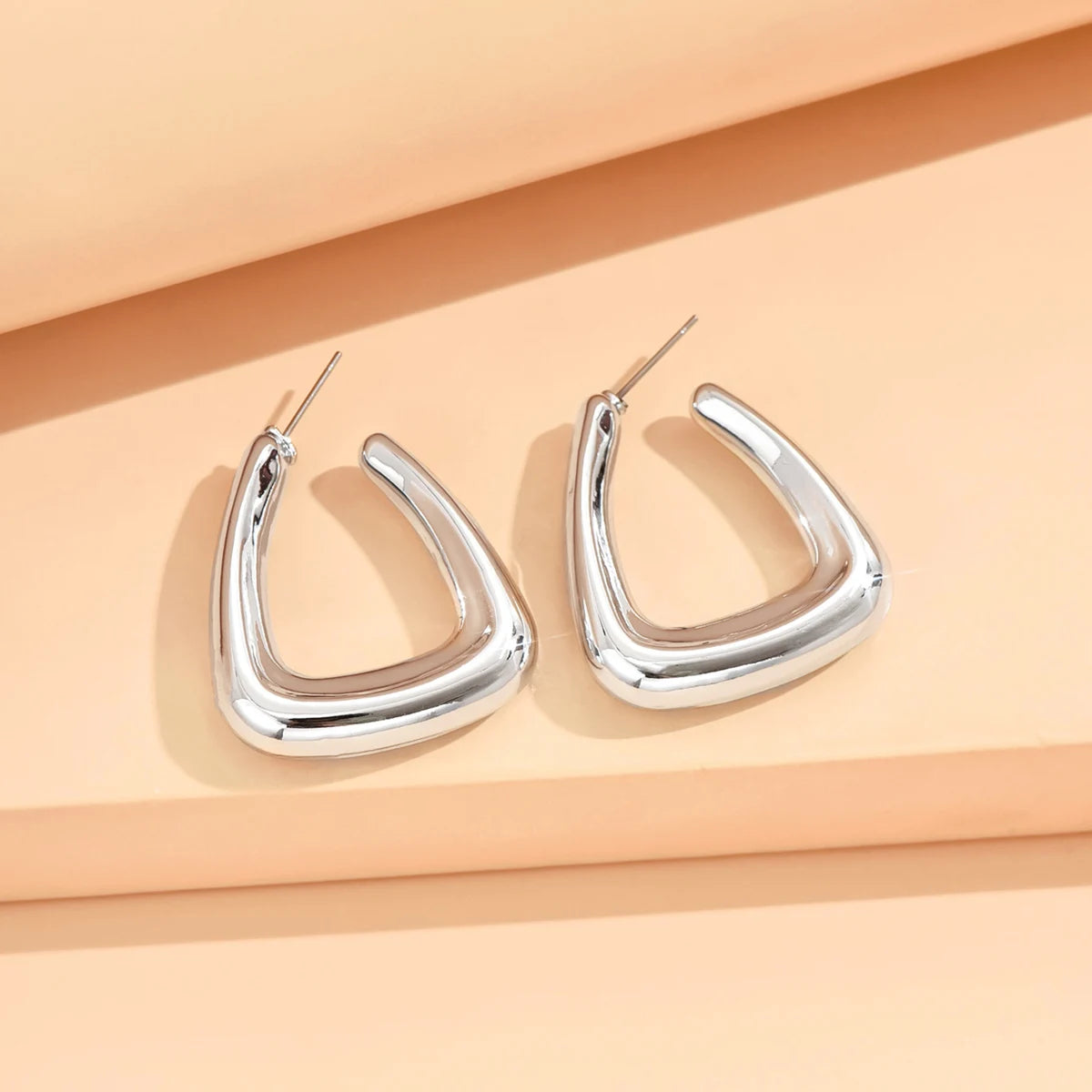 Elariah Geometric Irregular Acrylic Stud Earrings – Metallic Finish Minimalist Rhinestone Statement Earrings for Women