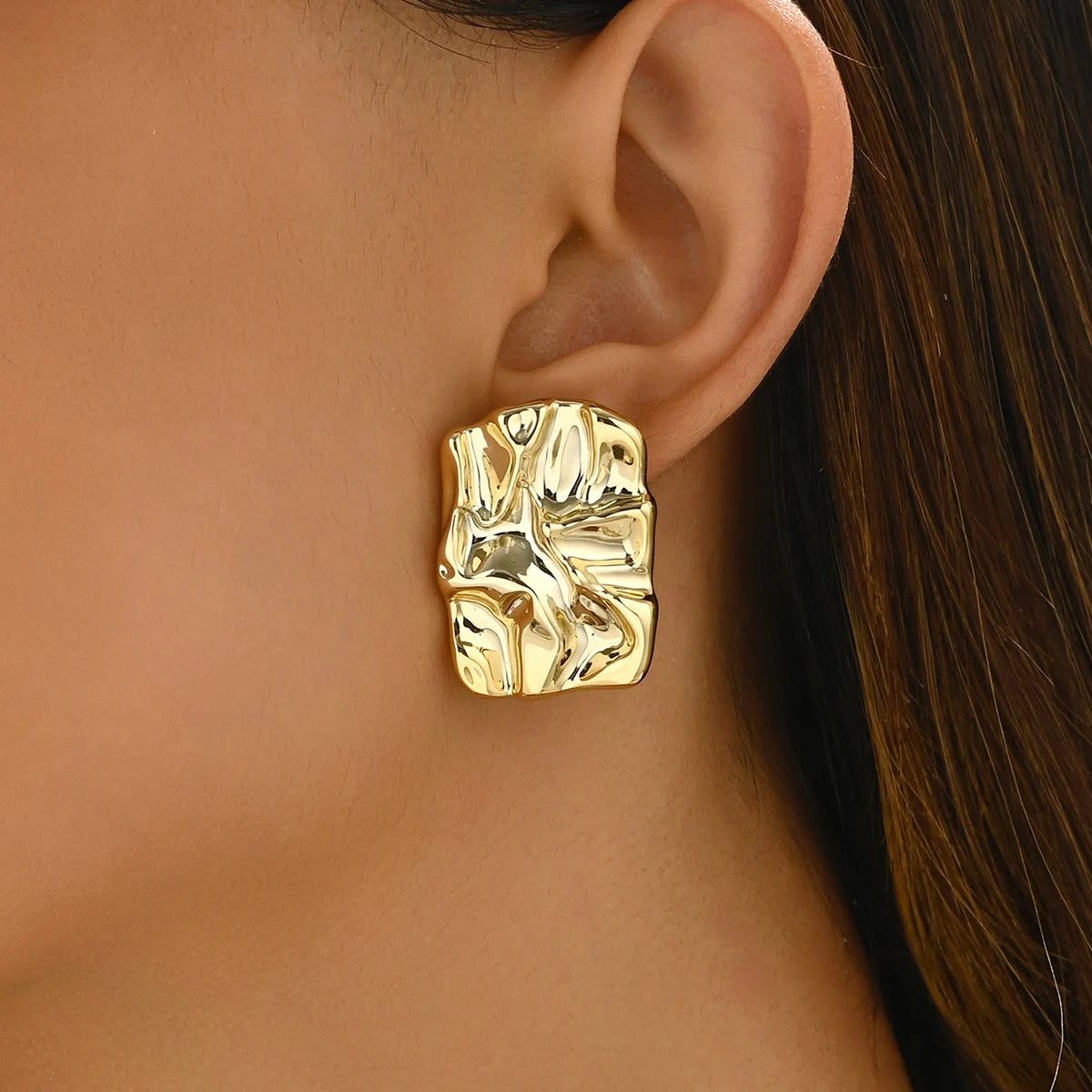 Elariah Geometric Irregular Acrylic Stud Earrings – Metallic Finish Minimalist Rhinestone Statement Earrings for Women