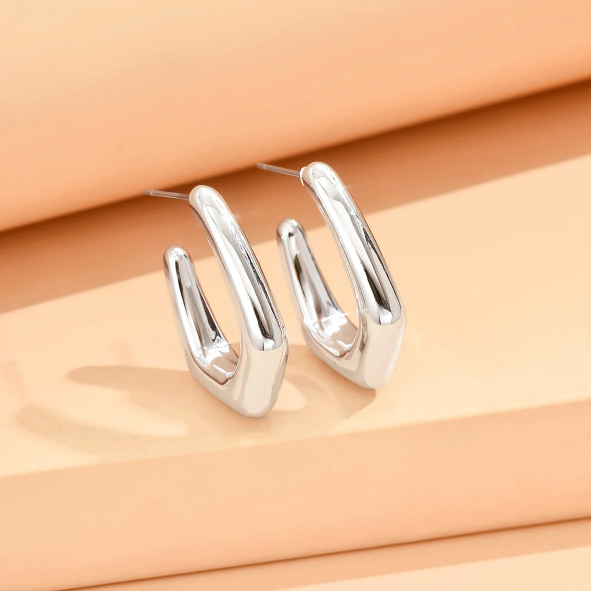 Elariah Geometric Irregular Acrylic Stud Earrings – Metallic Finish Minimalist Rhinestone Statement Earrings for Women