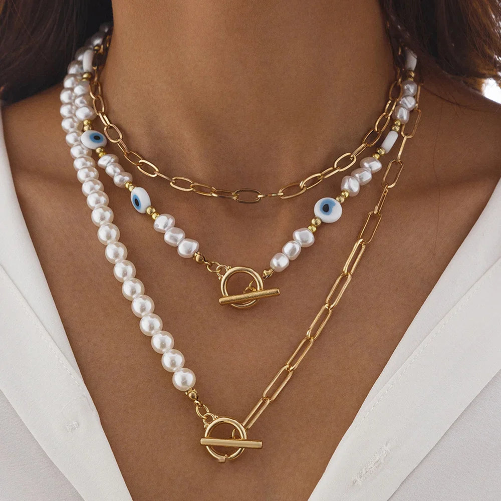 Elegant Irregular Pearl Multi-Layer Necklace with Heart Pendant – Classic Choker Jewelry for Women