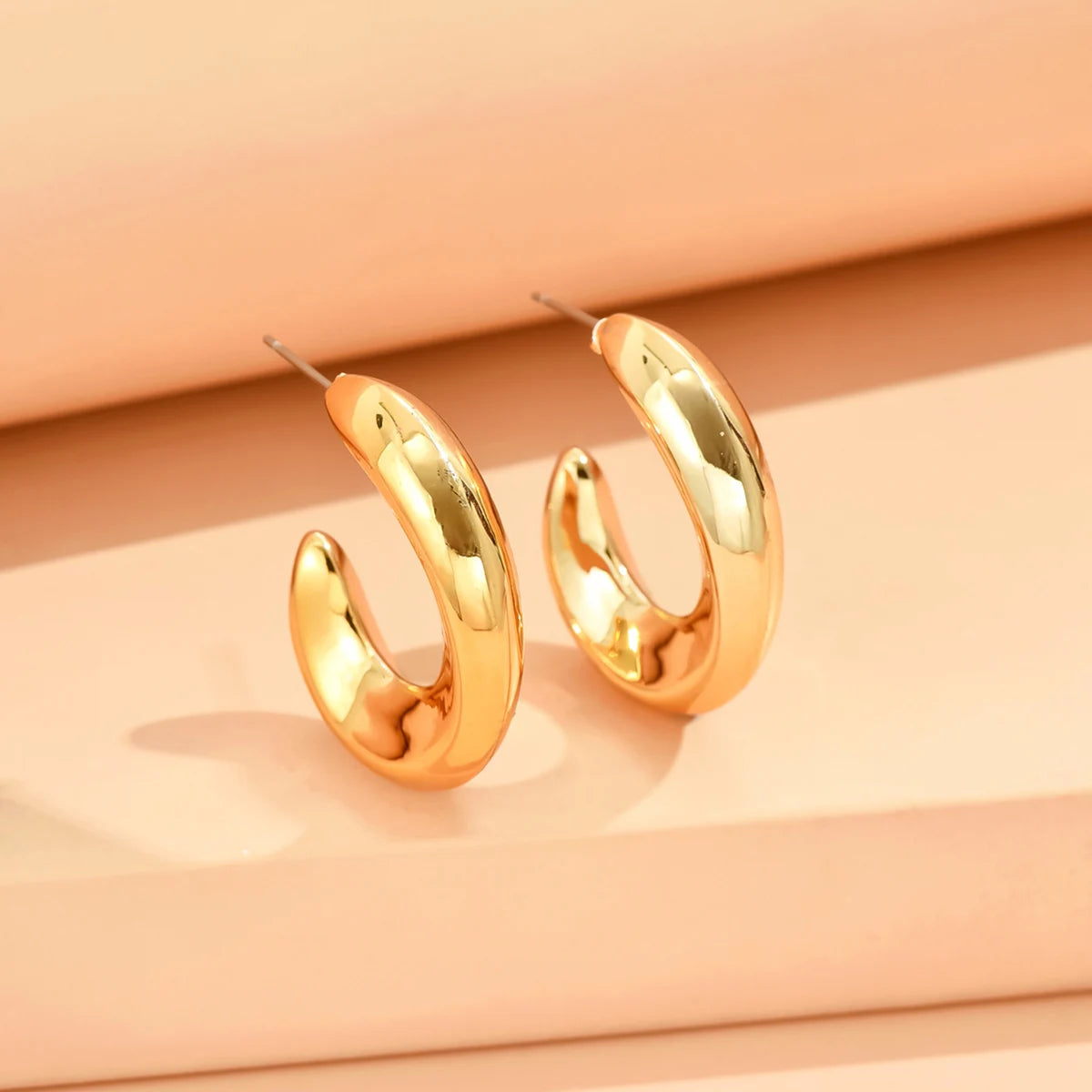 Elariah Geometric Irregular Acrylic Stud Earrings – Metallic Finish Minimalist Rhinestone Statement Earrings for Women