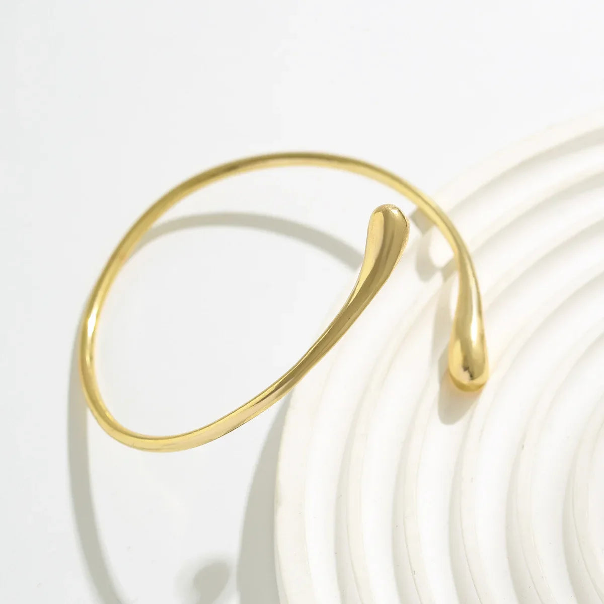 Vintage Water Drop Geometric Upper Arm Bracelet – Adjustable Cuff Bangle for Women