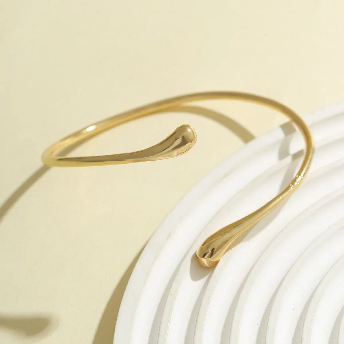 Vintage Water Drop Geometric Upper Arm Bracelet – Adjustable Cuff Bangle for Women