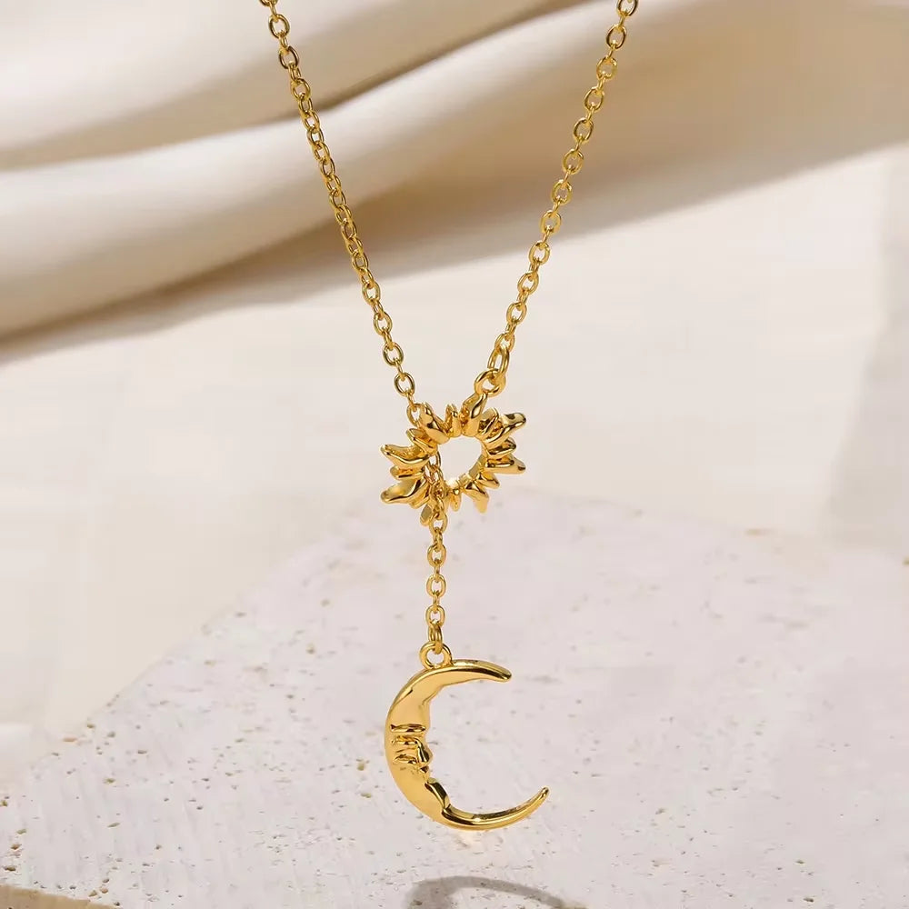 Sunflower Pendant Geometric Necklace – Stainless Steel Clavicle Chain for Women
