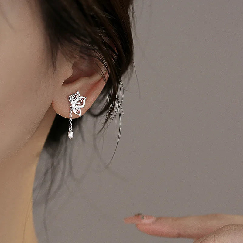 Elariah Pendientes de Mariposa Hueca de Plata de Ley 925 – Pendientes Hipoalergénicos de Mariposa de Cristal para Mujer