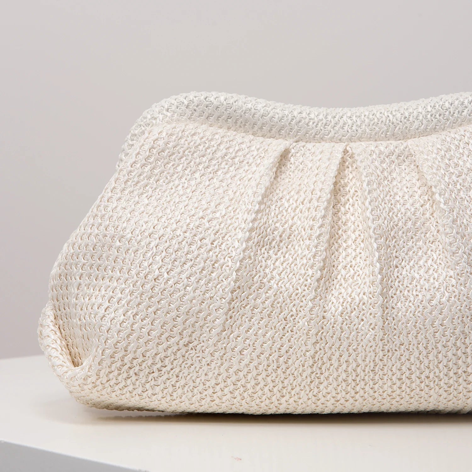 Elariah Women's Bohemian Woven Hollow Clutch Bag – Patterned Straw-Style Evening Handbag with Kiss Lock Closure