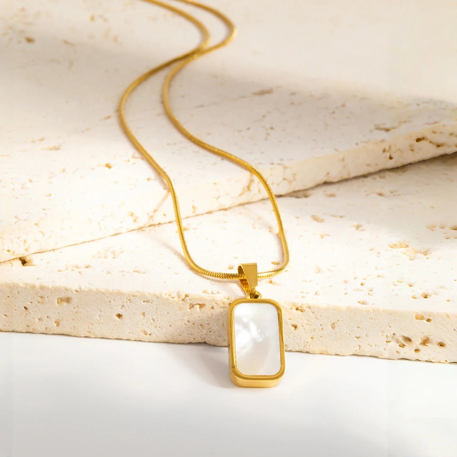 Double-Sided Square Pendant Necklace – 18K Gold Plated Stainless Steel, Hypoallergenic Jewelry for Women