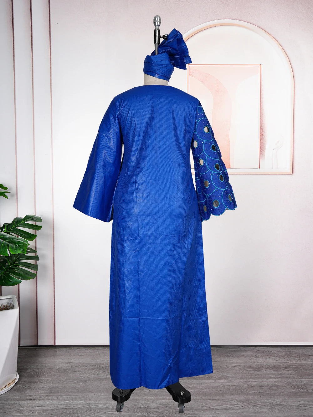 Plus Size African Embroidered Maxi Dress with Headscarf for Women – Dashiki Bazin Style Wedding & Party Dress (L–4XL)