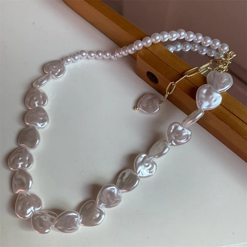 Elegant Irregular Pearl Multi-Layer Necklace with Heart Pendant – Classic Choker Jewelry for Women