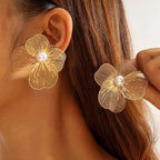 Elariah Vintage Metal Flower Stud Earrings – Gothic Petal Design Zinc Alloy Statement Earrings for Women