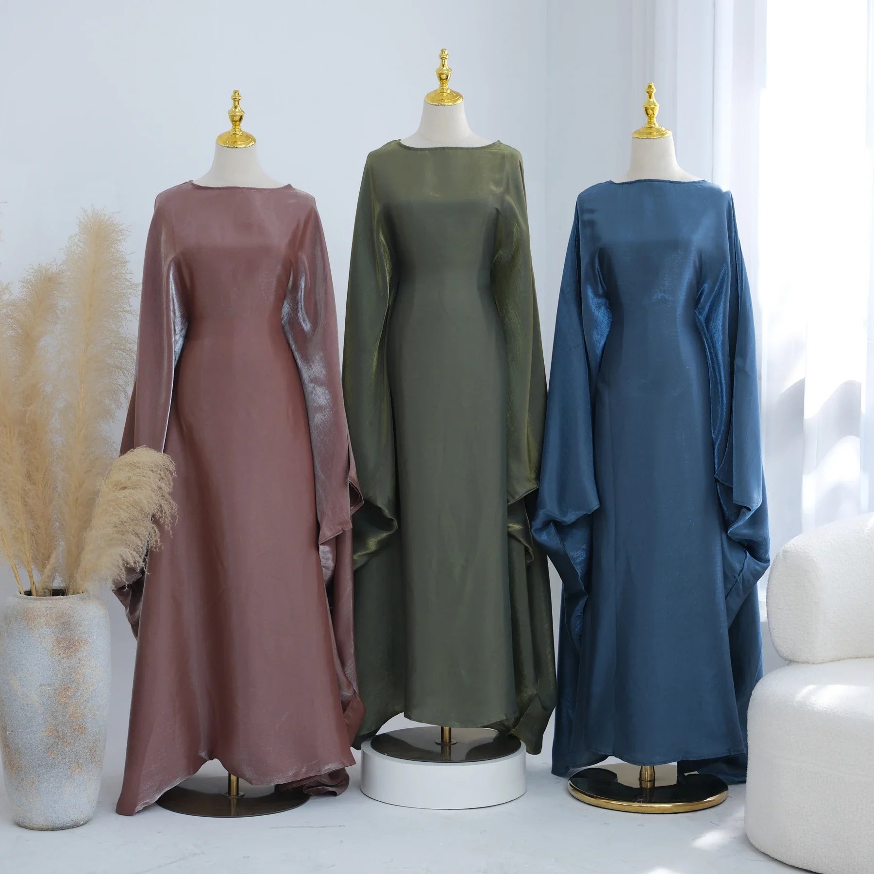 Elariah Shimmering Eid Kaftan Abaya – Extra Loose Fit Butterfly Sleeve Maxi Dress for Ramadan, Evening & Party Wear